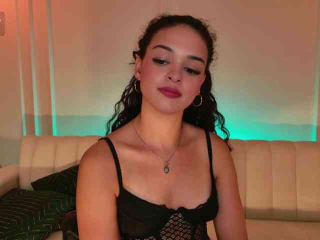 AprilRhodes webcam