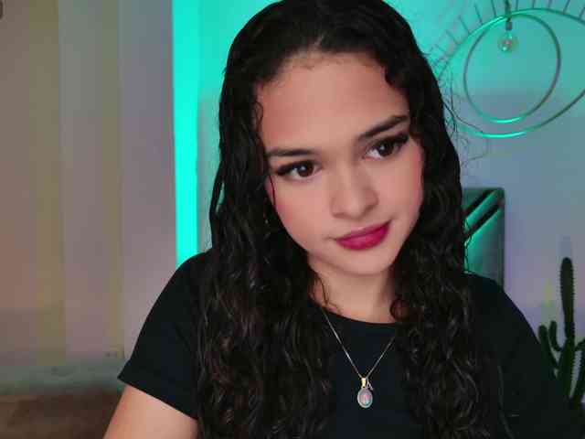 AprilRhodes webcam