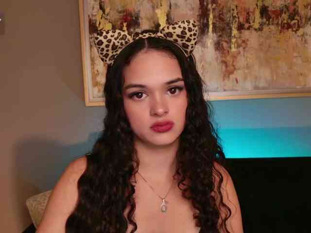 AprilRhodes webcam