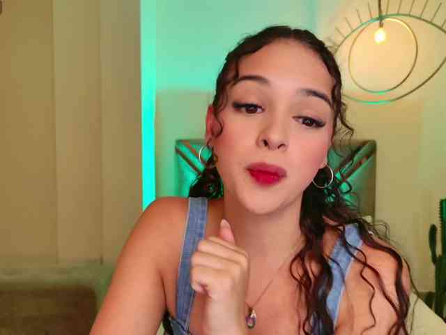 AprilRhodes webcam