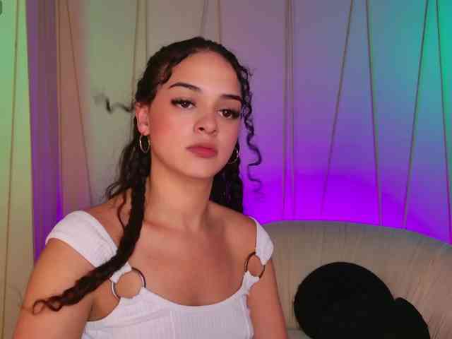 AprilRhodes webcam