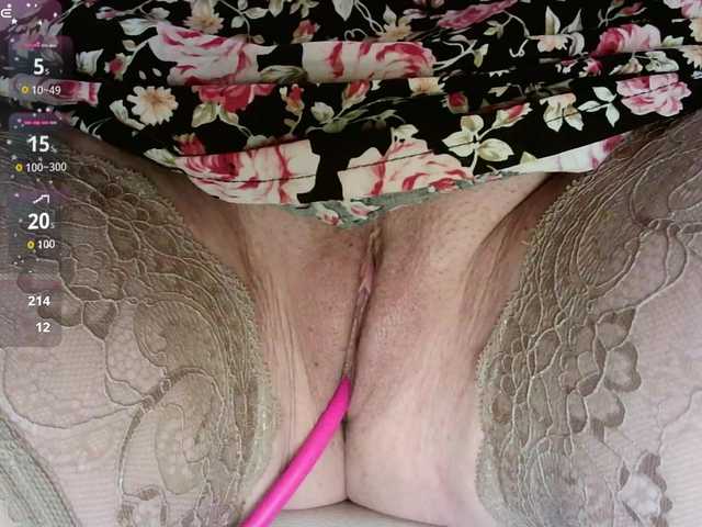 Vikki-Karp's BongaCams show and profile