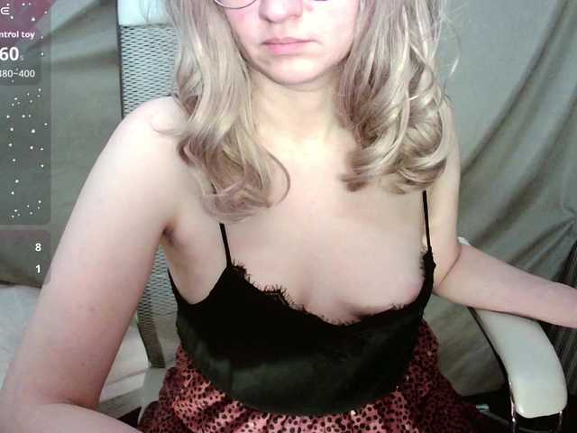 Vikki-Karp's BongaCams show and profile