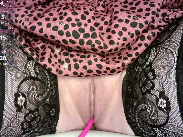 Vikki-Karp's BongaCams show and profile