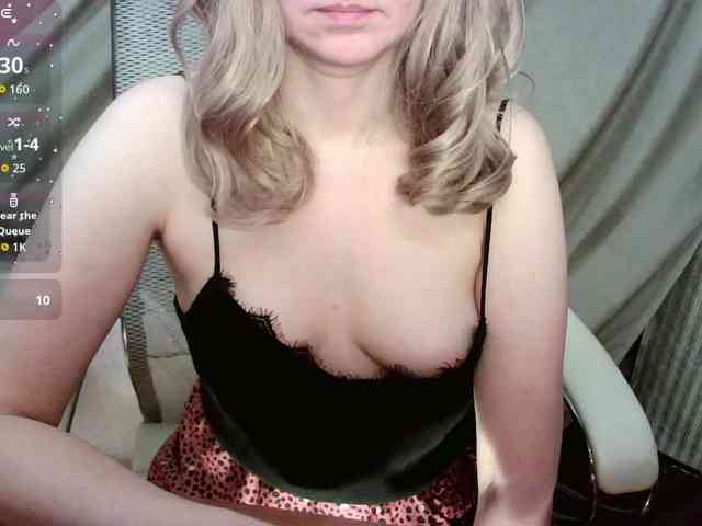 Victoria__Love webcam