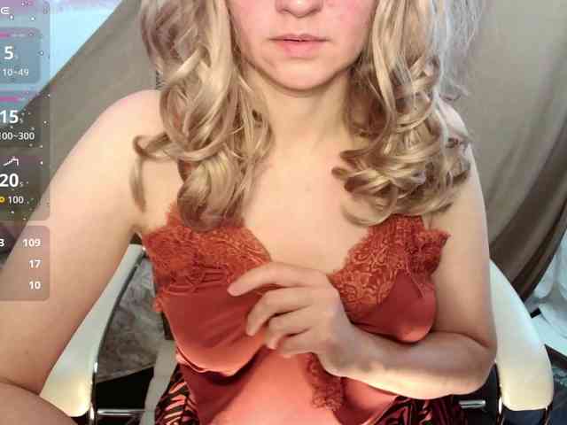 Victoria__Love webcam