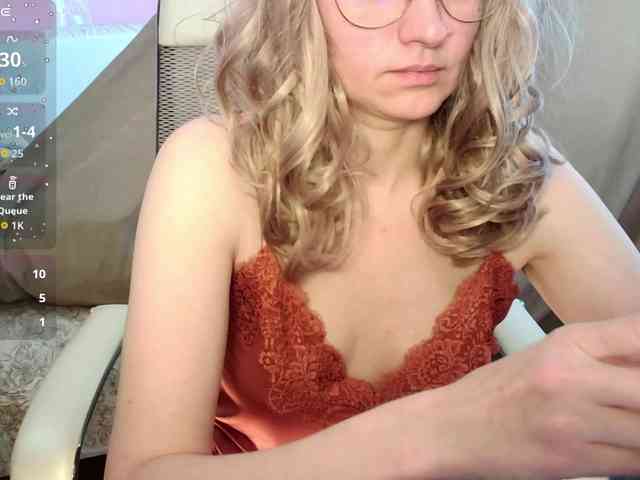 Victoria__Love webcam