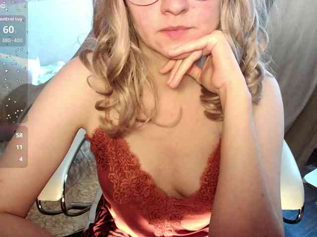Victoria__Love webcam