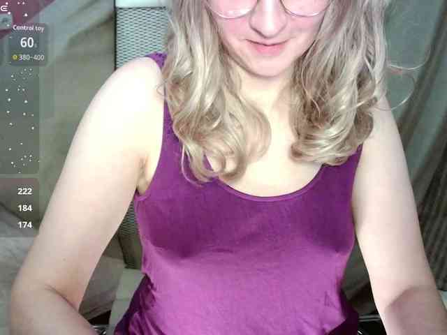 Victoria__Love webcam