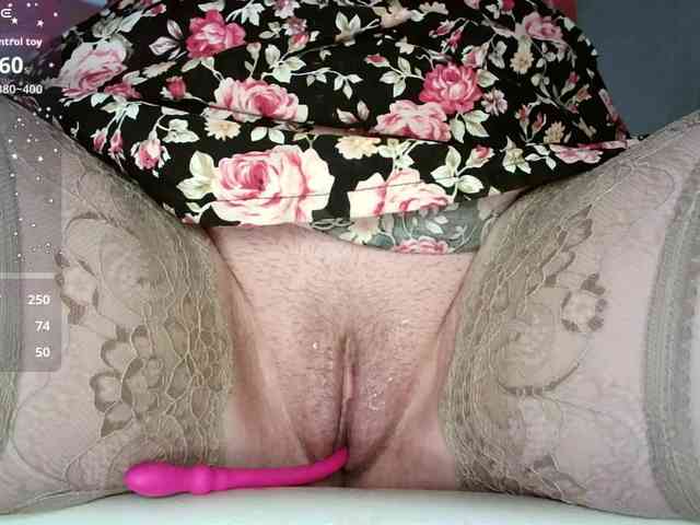 Victoria__Love webcam