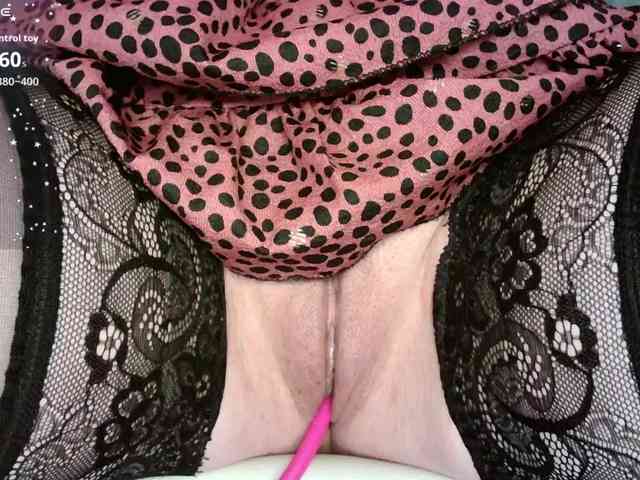 Victoria__Love webcam