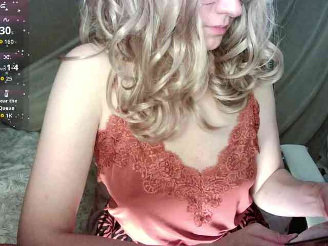 Victoria__Love webcam