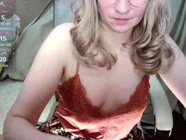 Victoria__Love webcam