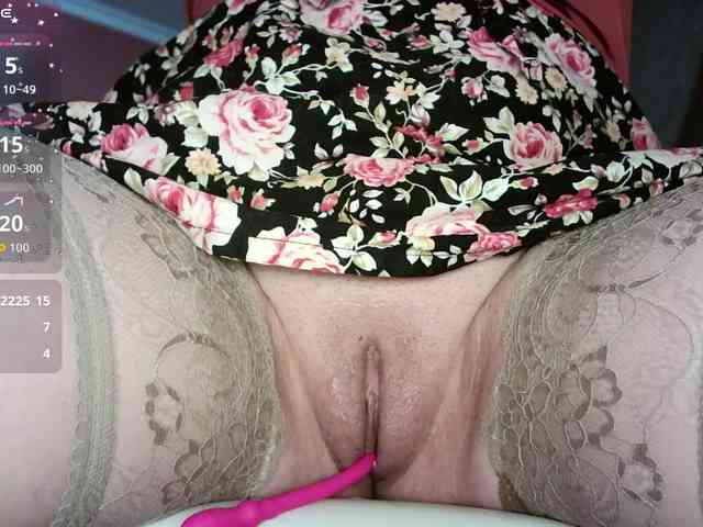 Victoria__Love webcam