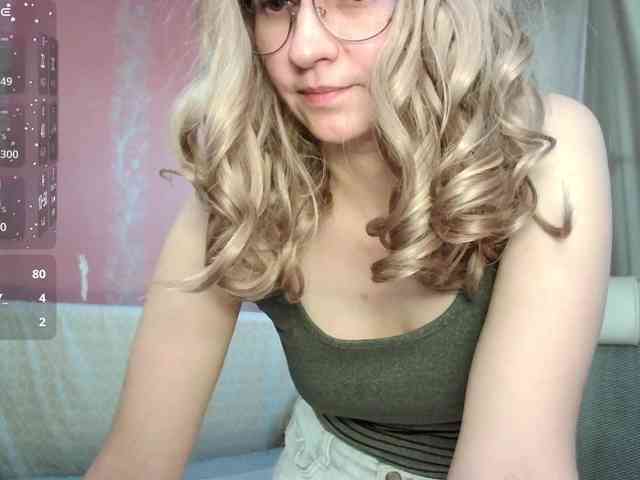 Victoria__Love webcam