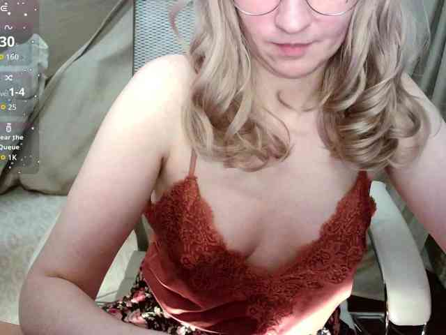 Victoria__Love webcam