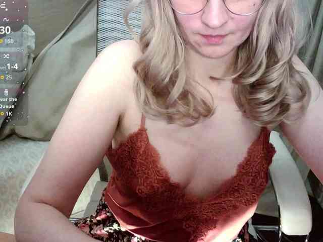 Victoria__Love webcam