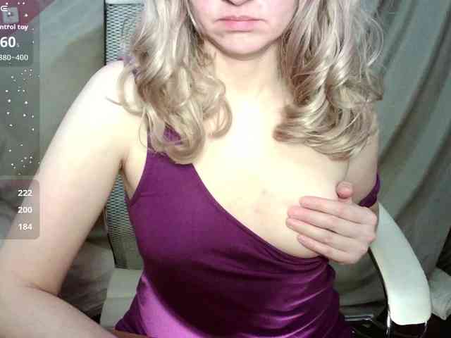 Victoria__Love webcam