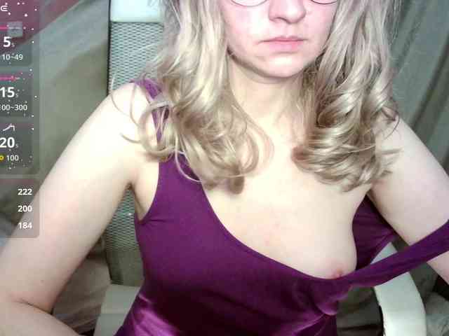 Victoria__Love webcam