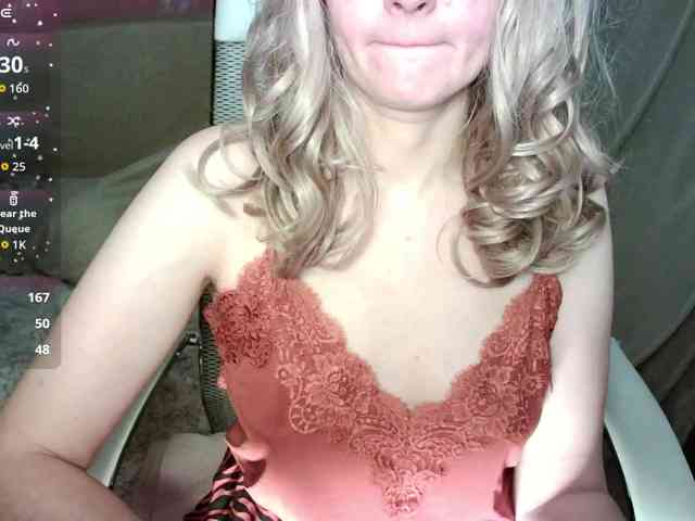 Victoria__Love webcam