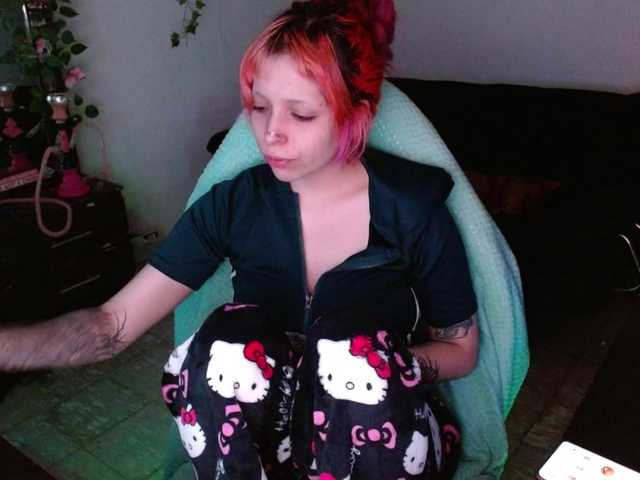 MaryJannes's BongaCams show and profile