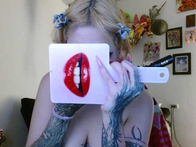 MaryJannes's BongaCams show and profile