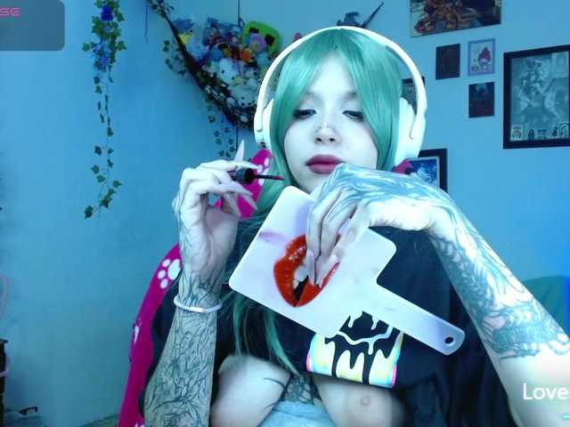 MaryJannes's BongaCams show and profile