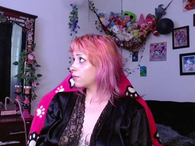 MaryJannes's BongaCams show and profile