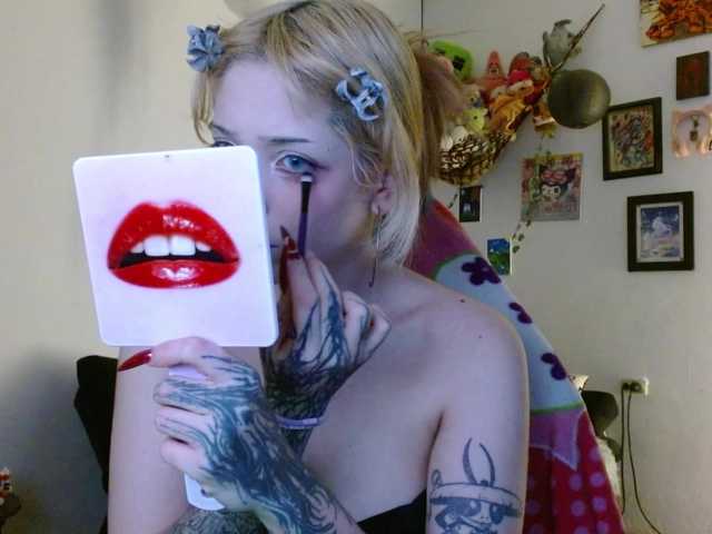 MaryJannes's BongaCams show and profile