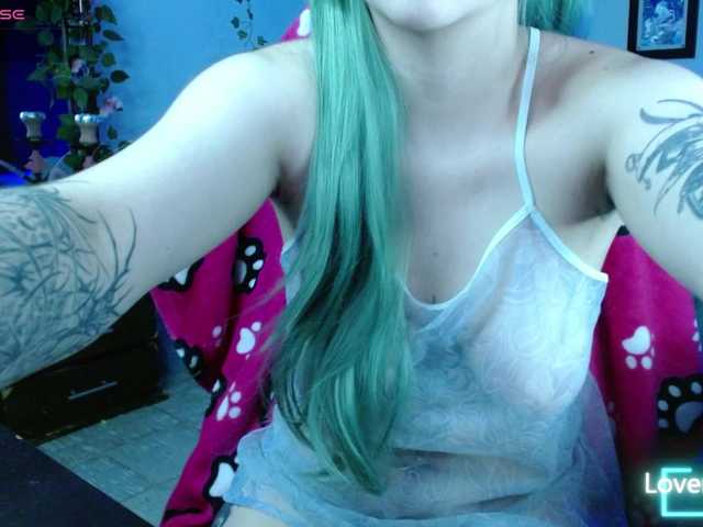 MaryJannes's BongaCams show and profile