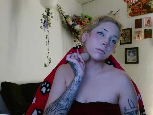 MaryJannes's BongaCams show and profile