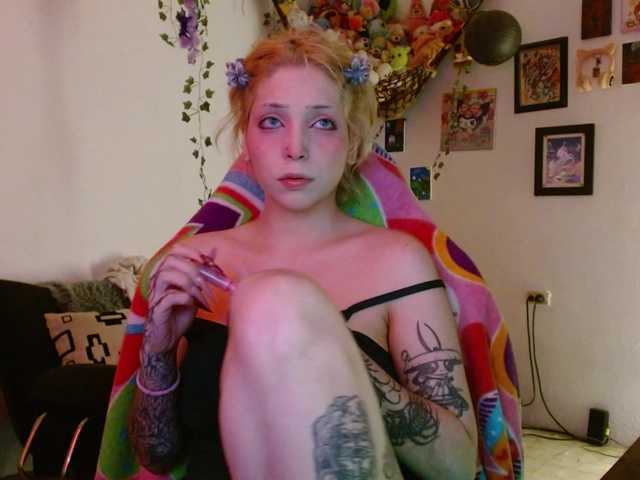 MaryJannes's BongaCams show and profile