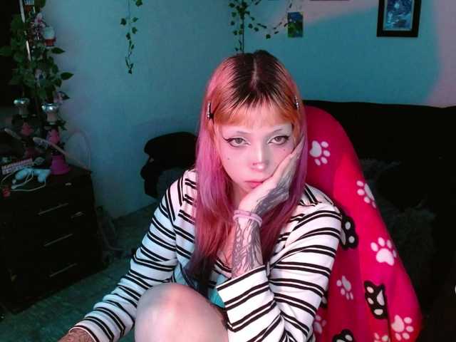 MaryJannes's BongaCams show and profile