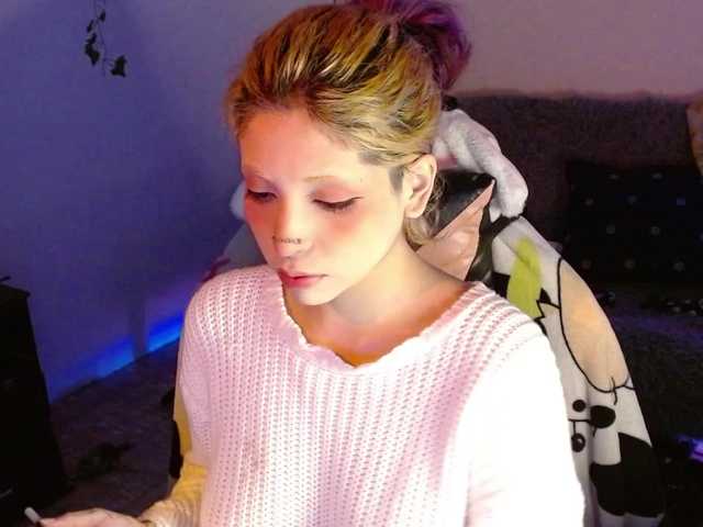 MaryJannes's BongaCams show and profile