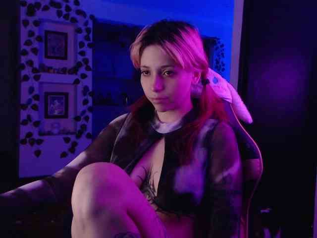 MaryJannes Live Webcam on BongaCams