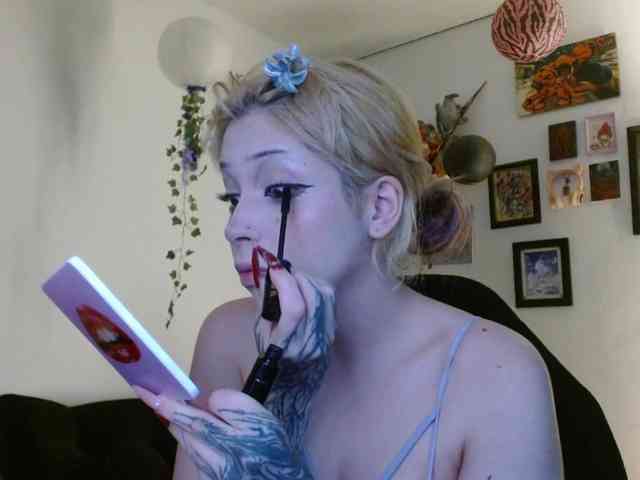 MaryJannes Live Webcam on BongaCams