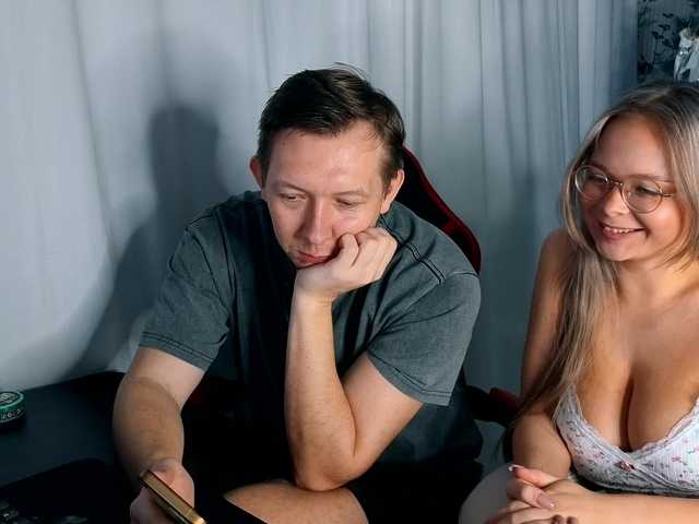 LoveAndSex24's BongaCams show and profile