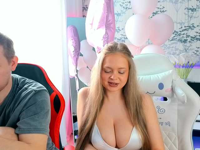 LoveAndSex24's BongaCams show and profile