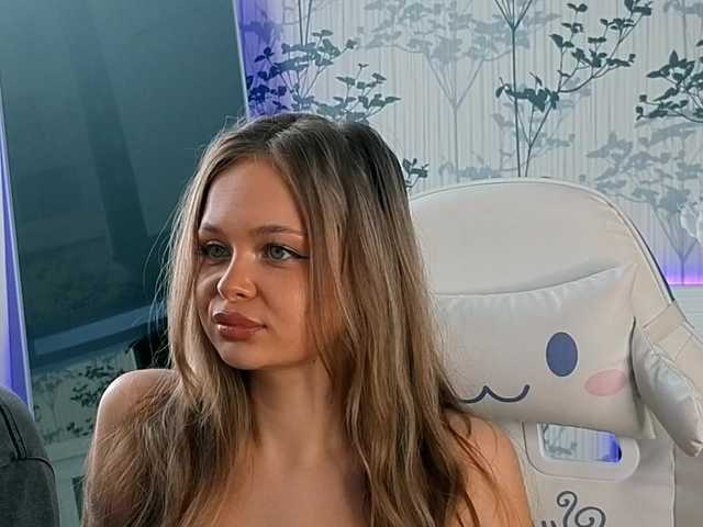 LoveAndSex24's BongaCams show and profile