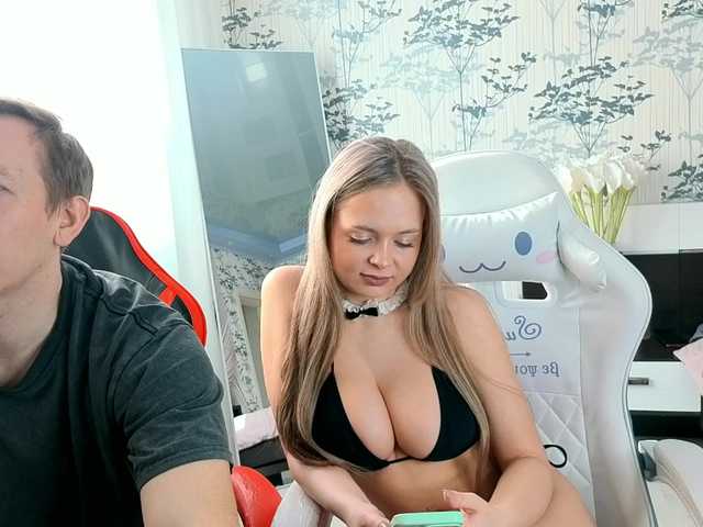 LoveAndSex24's BongaCams show and profile