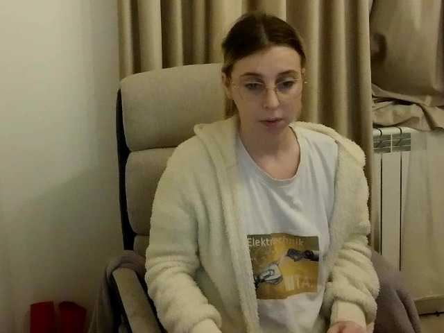 alissonone's BongaCams show and profile