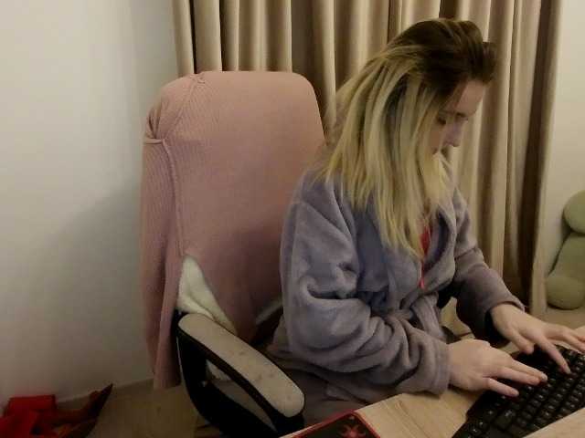 alissonone's BongaCams show and profile