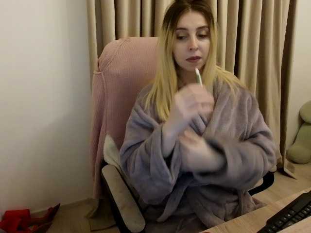 alissonone's BongaCams show and profile