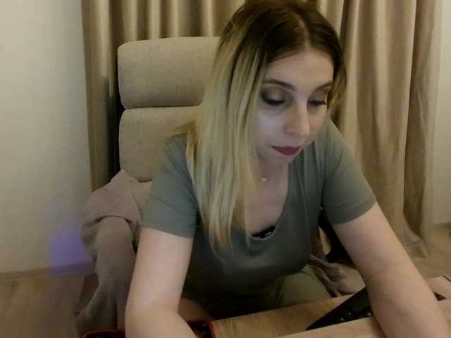 alissonone live cam profile