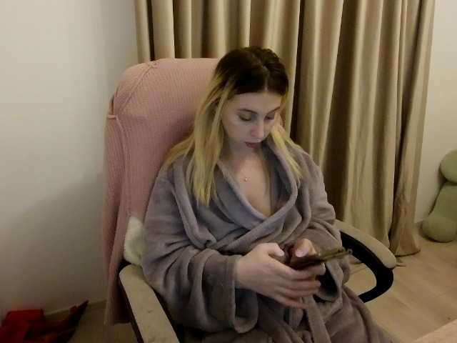 alissonone's BongaCams show and profile