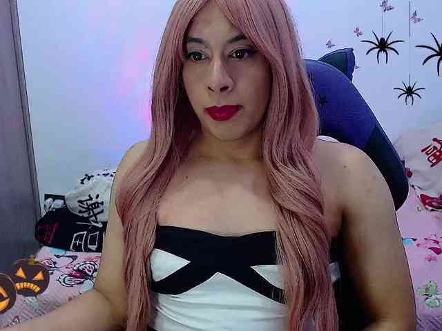 OriannaDome Live Webcam on BongaCams