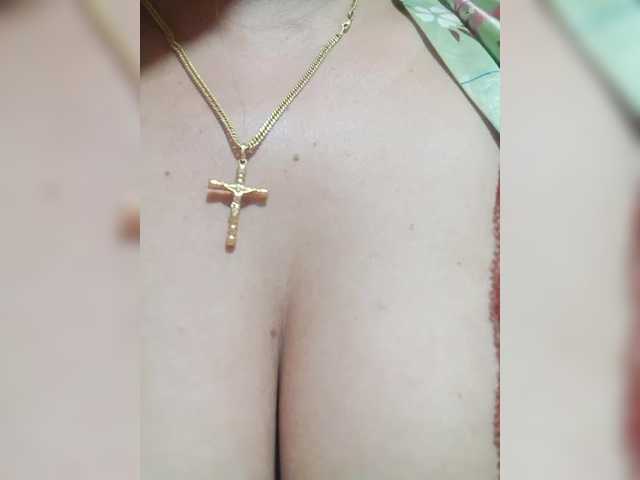 Sweetasian974's BongaCams show and profile