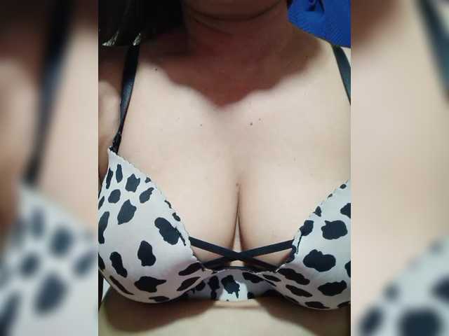 Sweetasian974's BongaCams show and profile