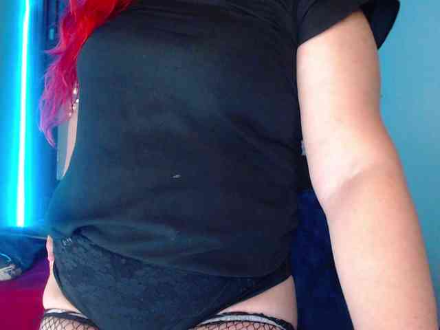 ViolettaMorningstar webcam
