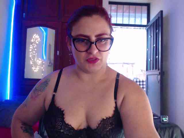 ViolettaMorningstar webcam